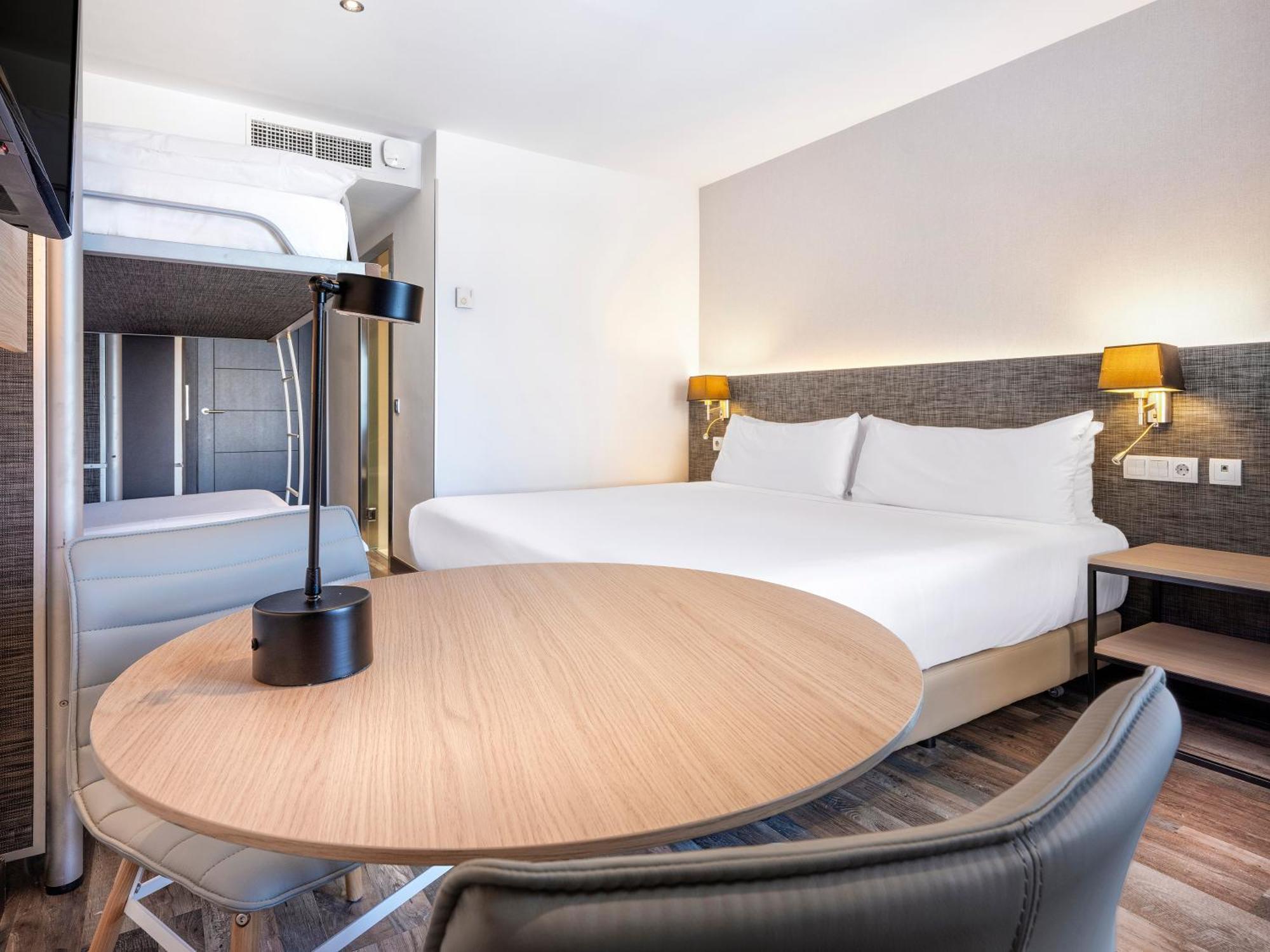 Hotel Cadiz Paseo Del Mar, Affiliated By Melia Extérieur photo