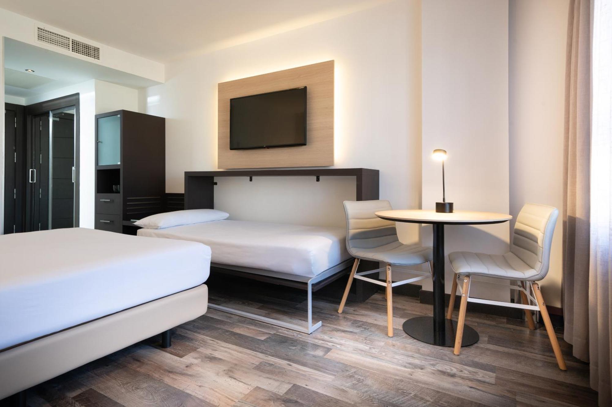 Hotel Cadiz Paseo Del Mar, Affiliated By Melia Extérieur photo