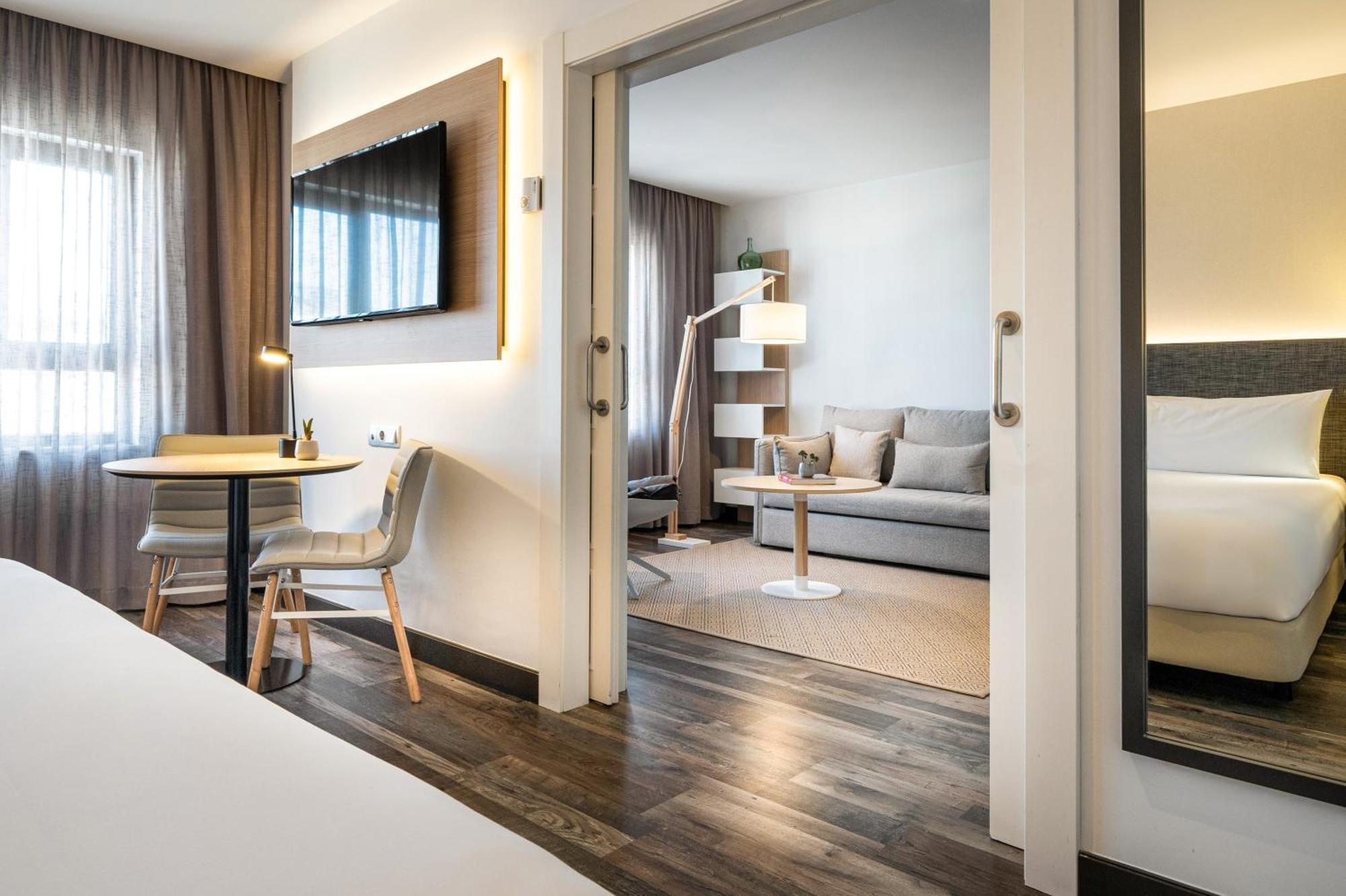 Hotel Cadiz Paseo Del Mar, Affiliated By Melia Extérieur photo